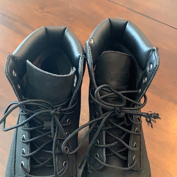 Black timberland boots - Picture 3 of 7